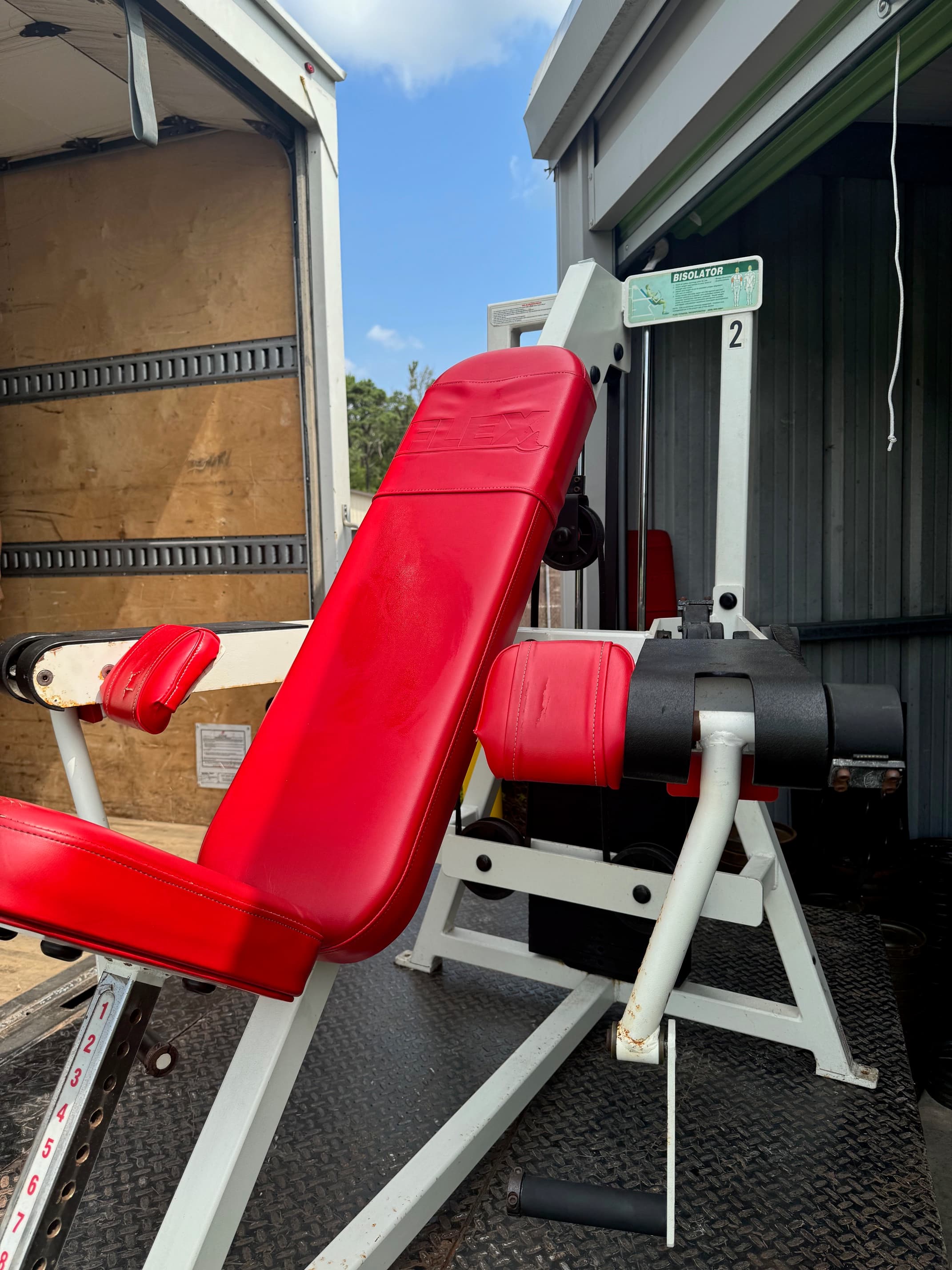 Flex Fitness BiSolator thumbnail 2