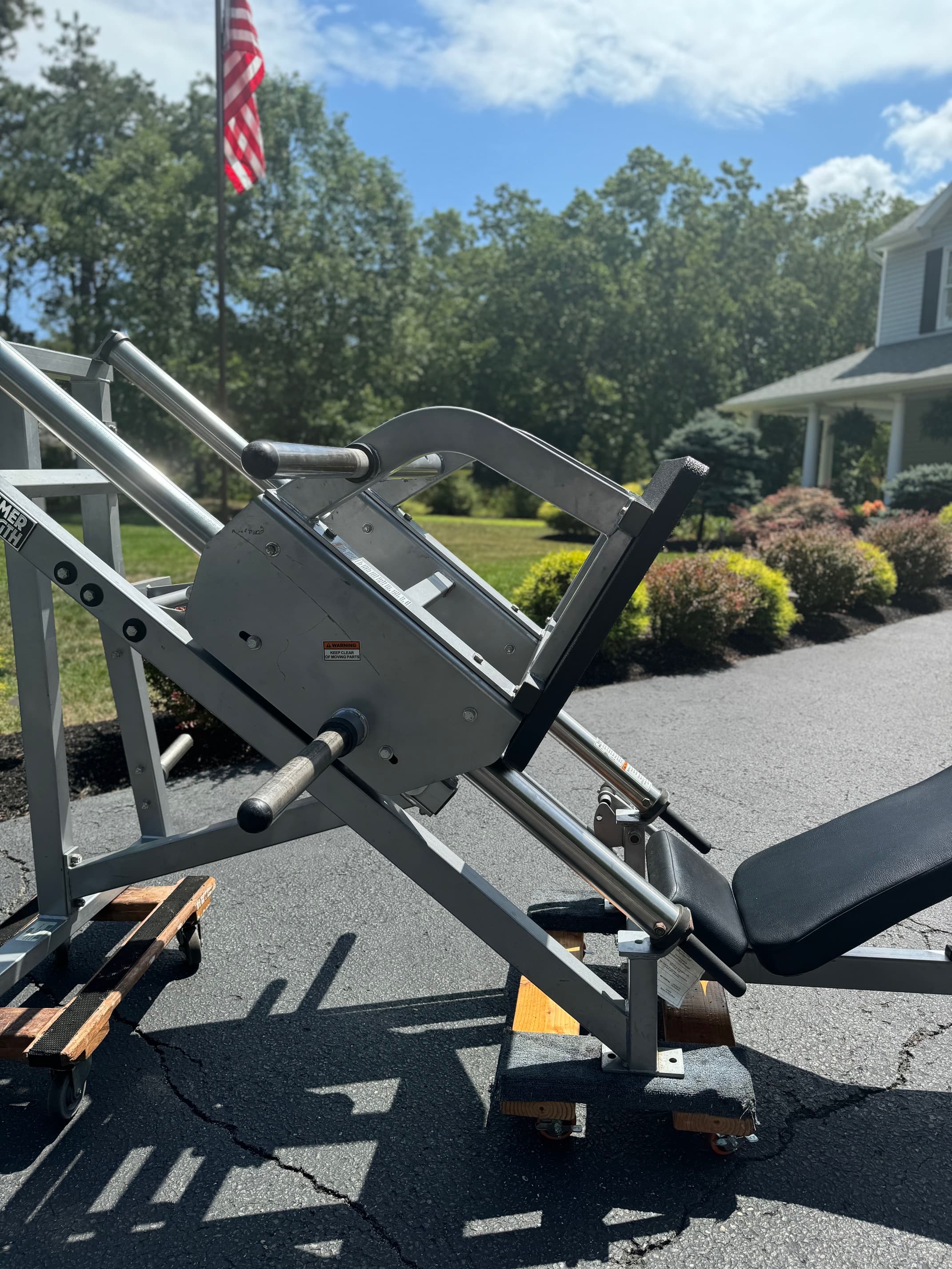 Hammer strength Linear Leg Press thumbnail 3