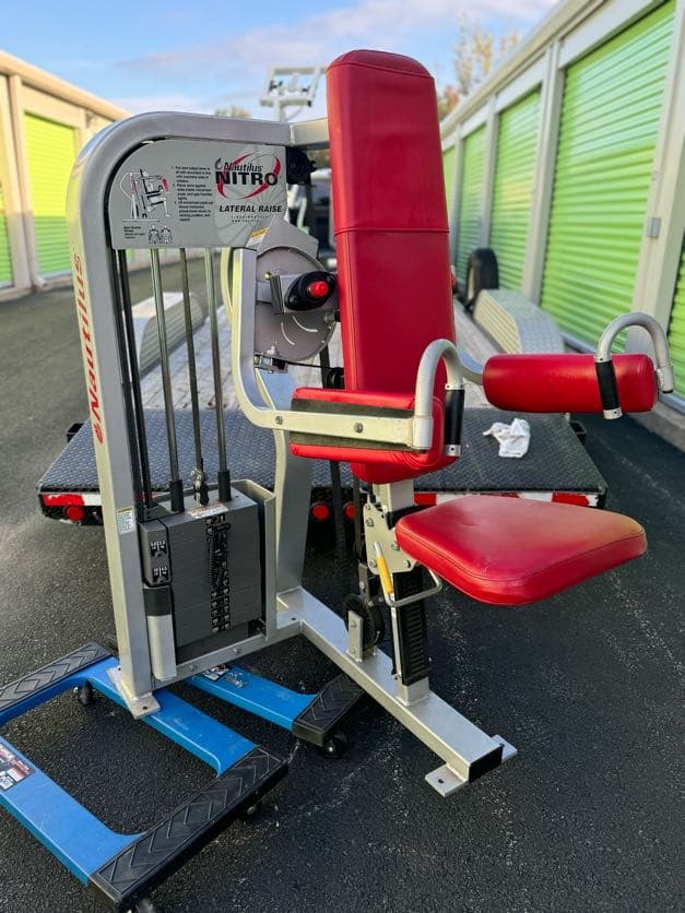 Nautilus Nitro Lateral Raise