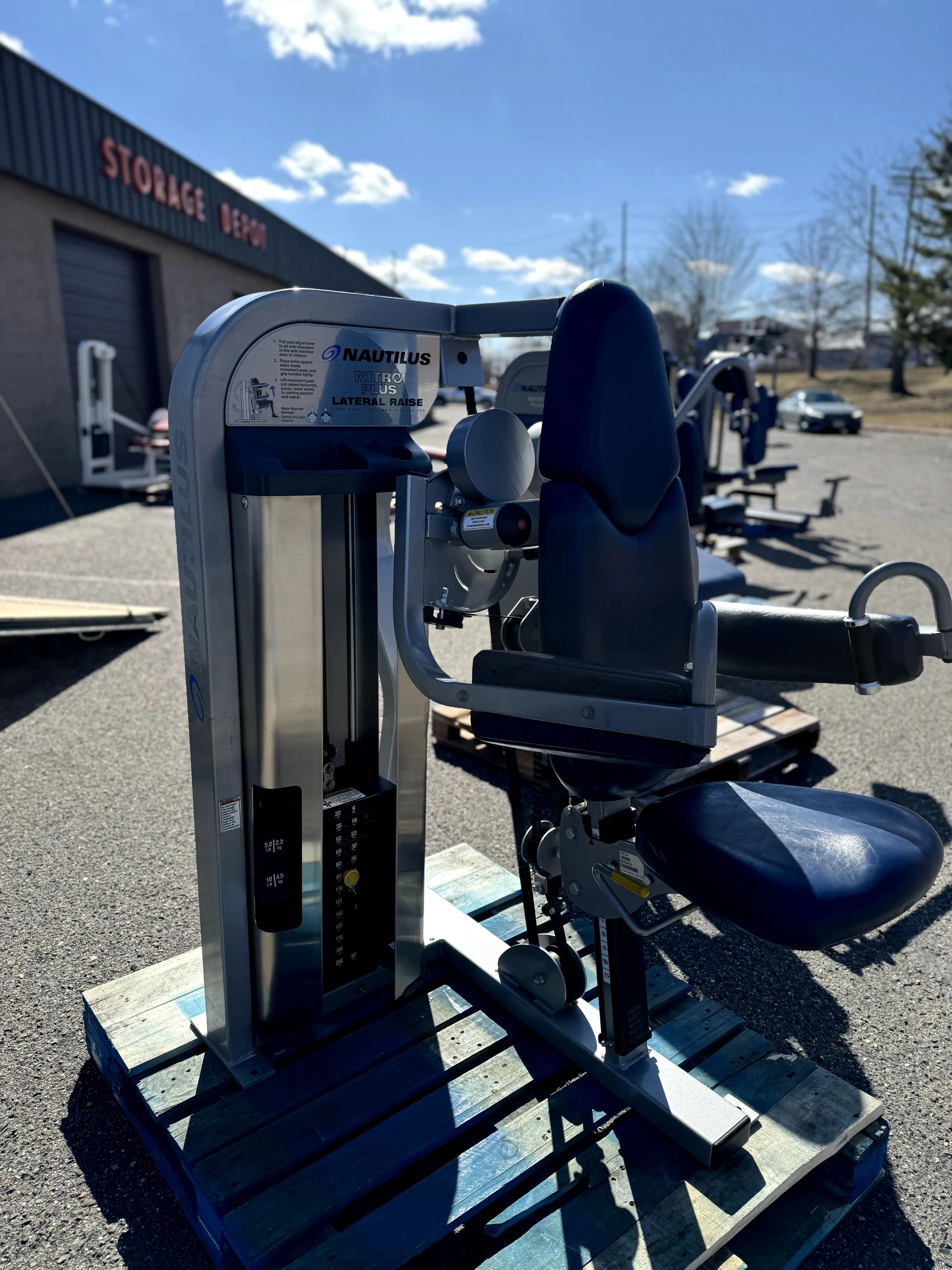 Nautilus Nitro Plus Lateral Raise thumbnail 4