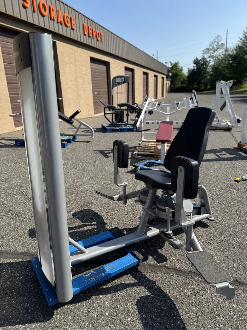 Life Fitness Hip Abductor Adductor Combo thumbnail 2