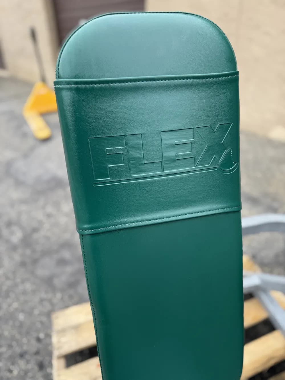 Flex Fitness Vertical Selectorized Chest Press thumbnail 2