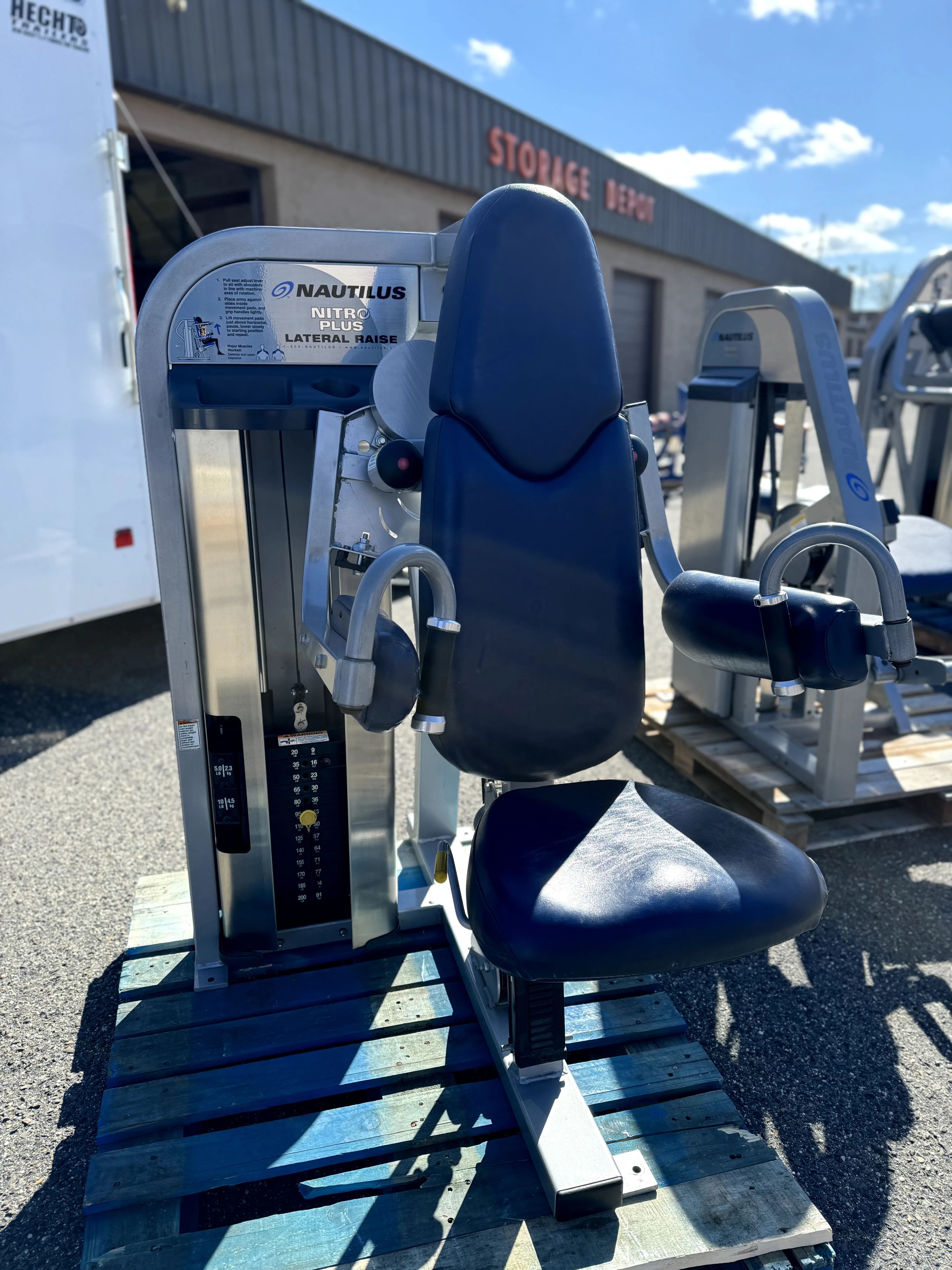 Nautilus Nitro Plus Lateral Raise