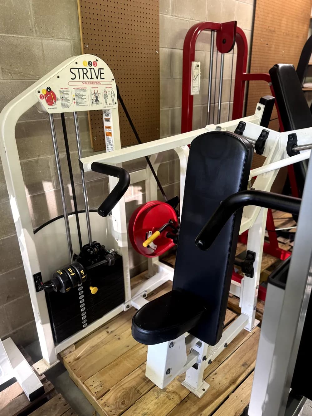 Strive Shoulder Press