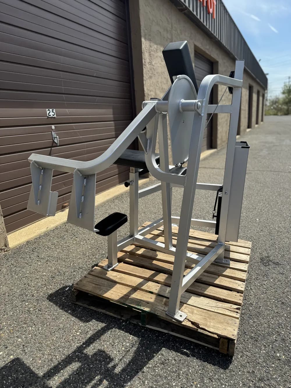 Cybex VR2 Glute Kickback thumbnail 4