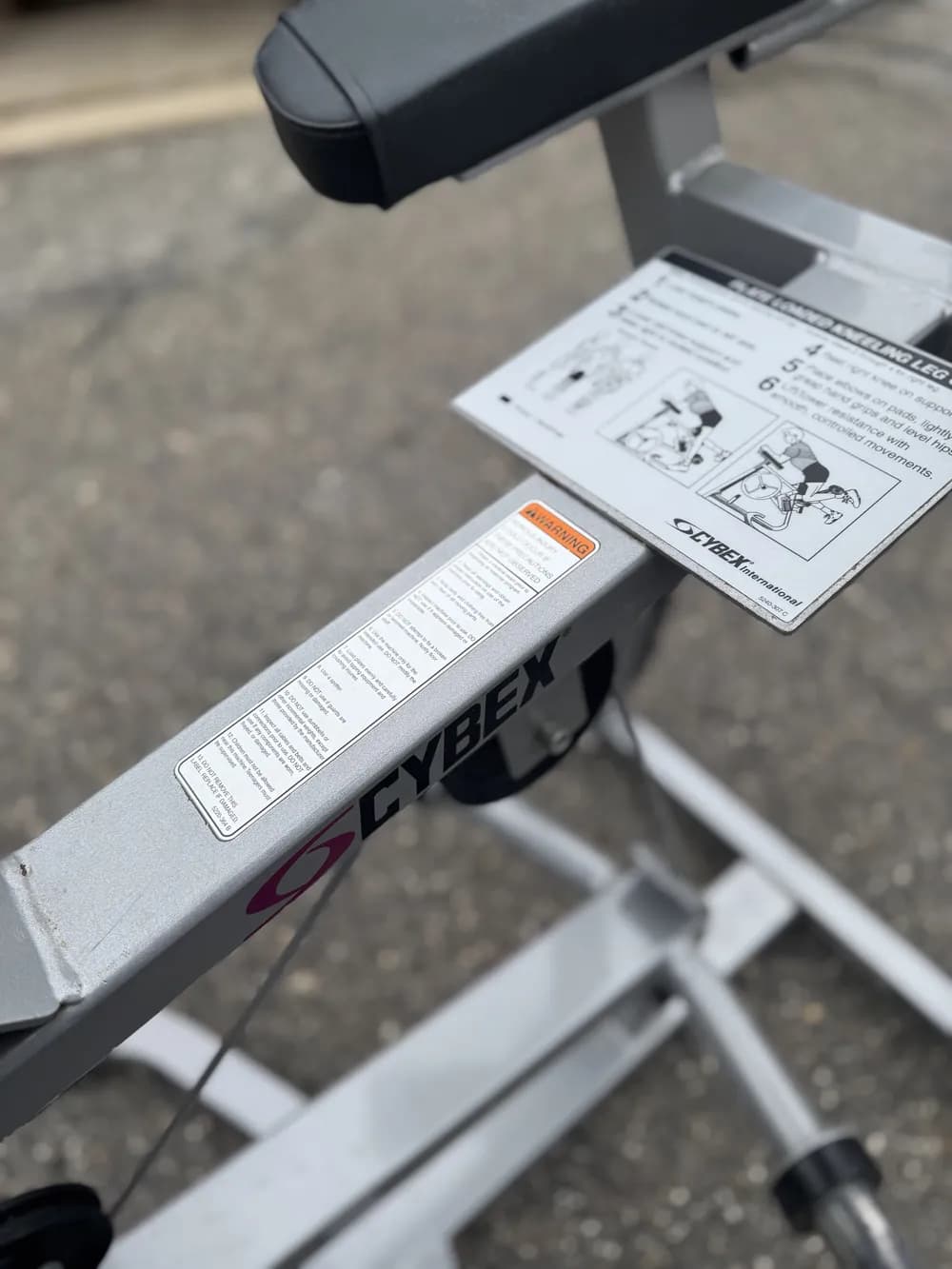 Cybex Kneeling Plate Loaded Leg Curl thumbnail 4