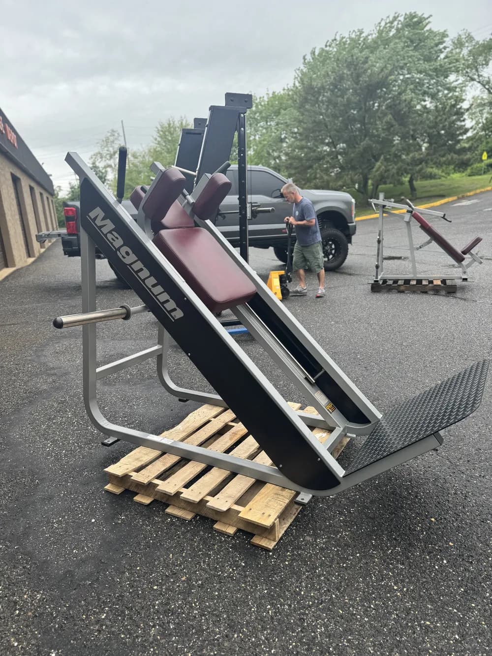 Magnum Hack Squat thumbnail 3