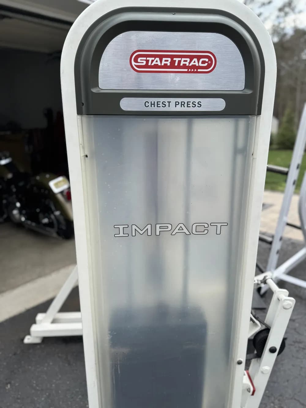 Star Trac Impact Vertical Chest Press thumbnail 3