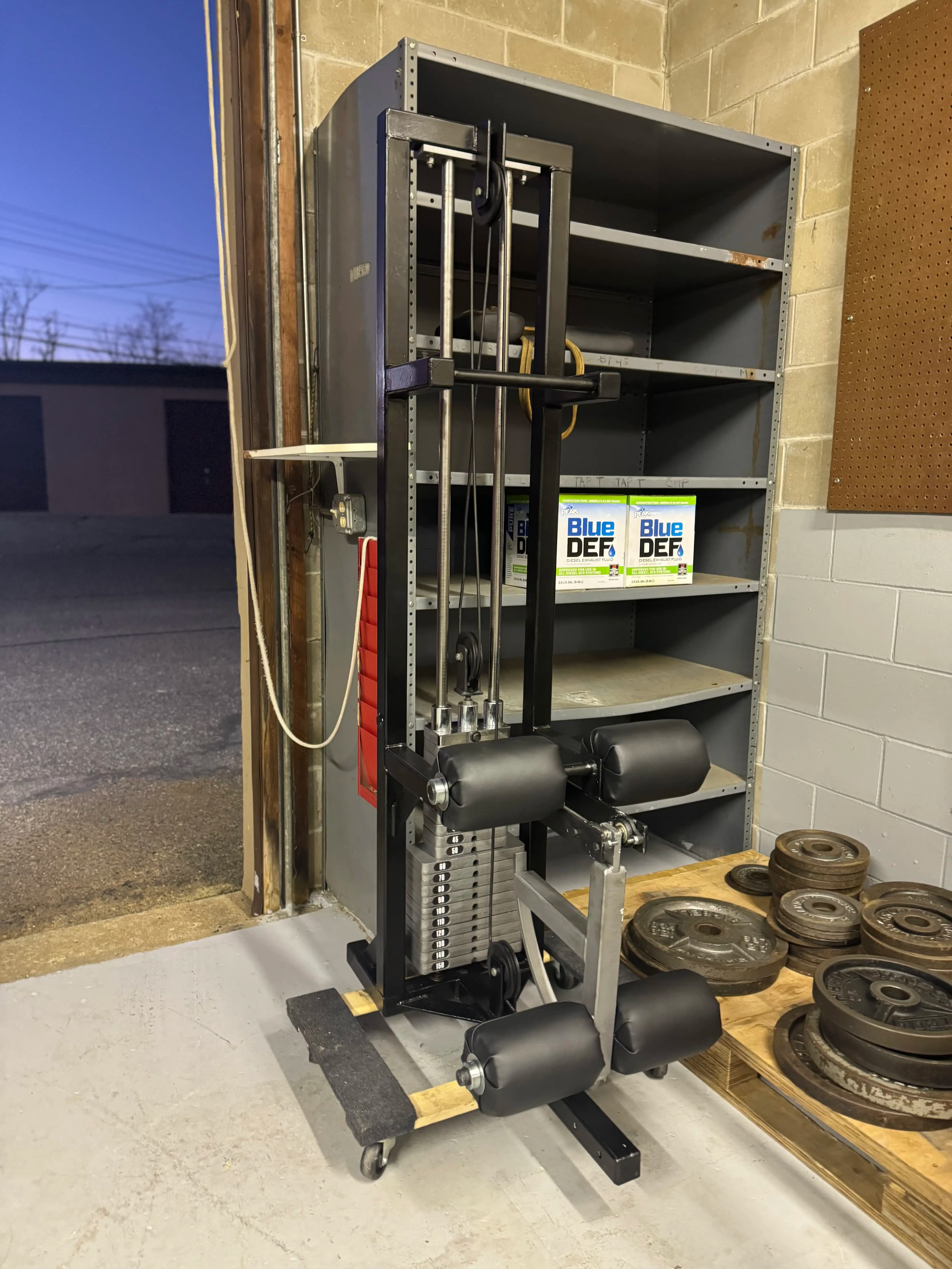 King Fitness Standing Single Leg Curl