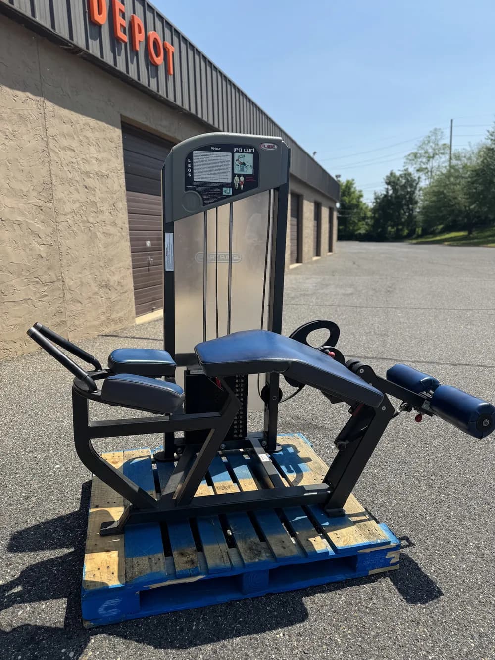 Flex Prone Leg Curl