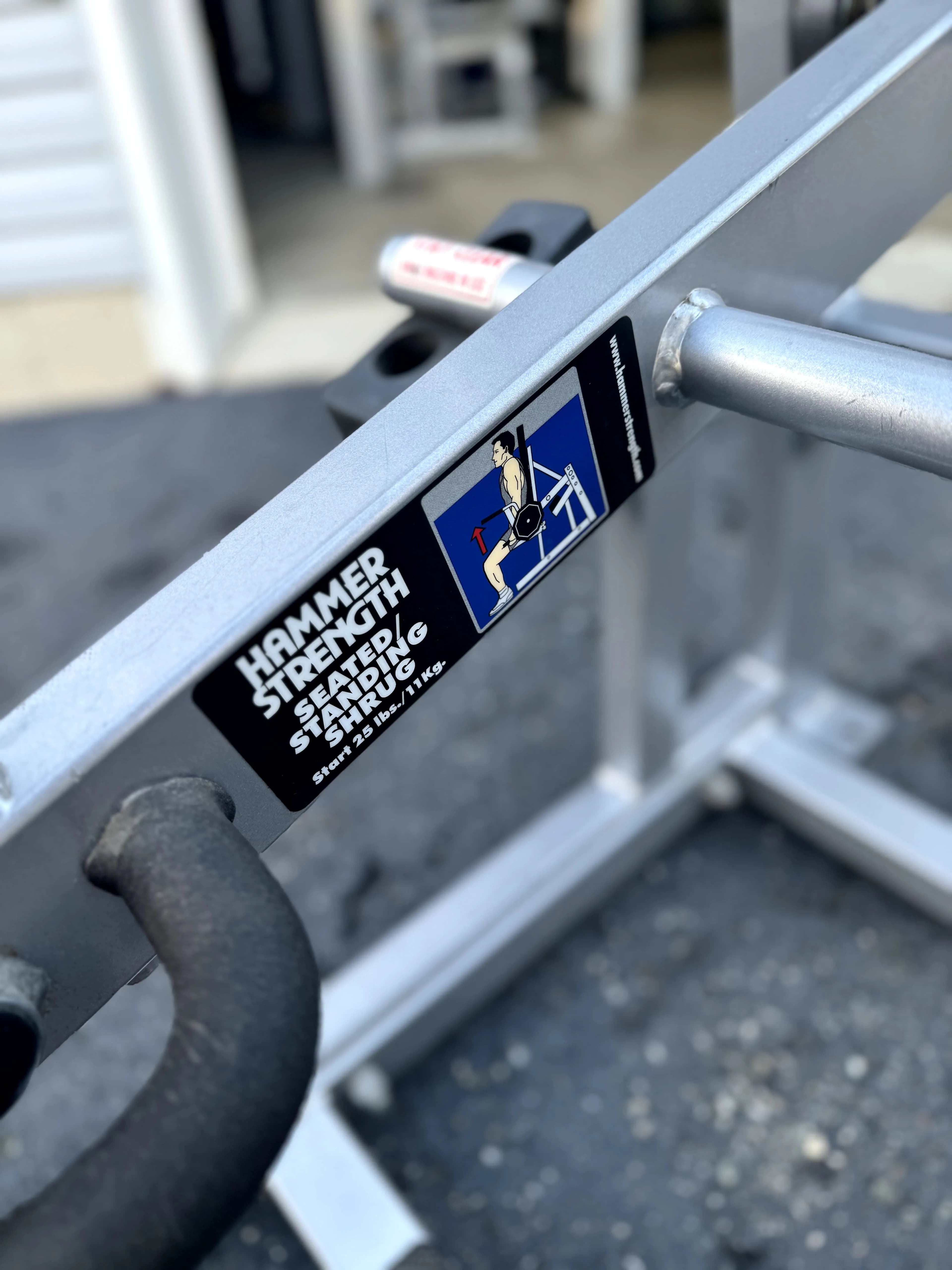 Hammer Strength Seated Shrug thumbnail 3