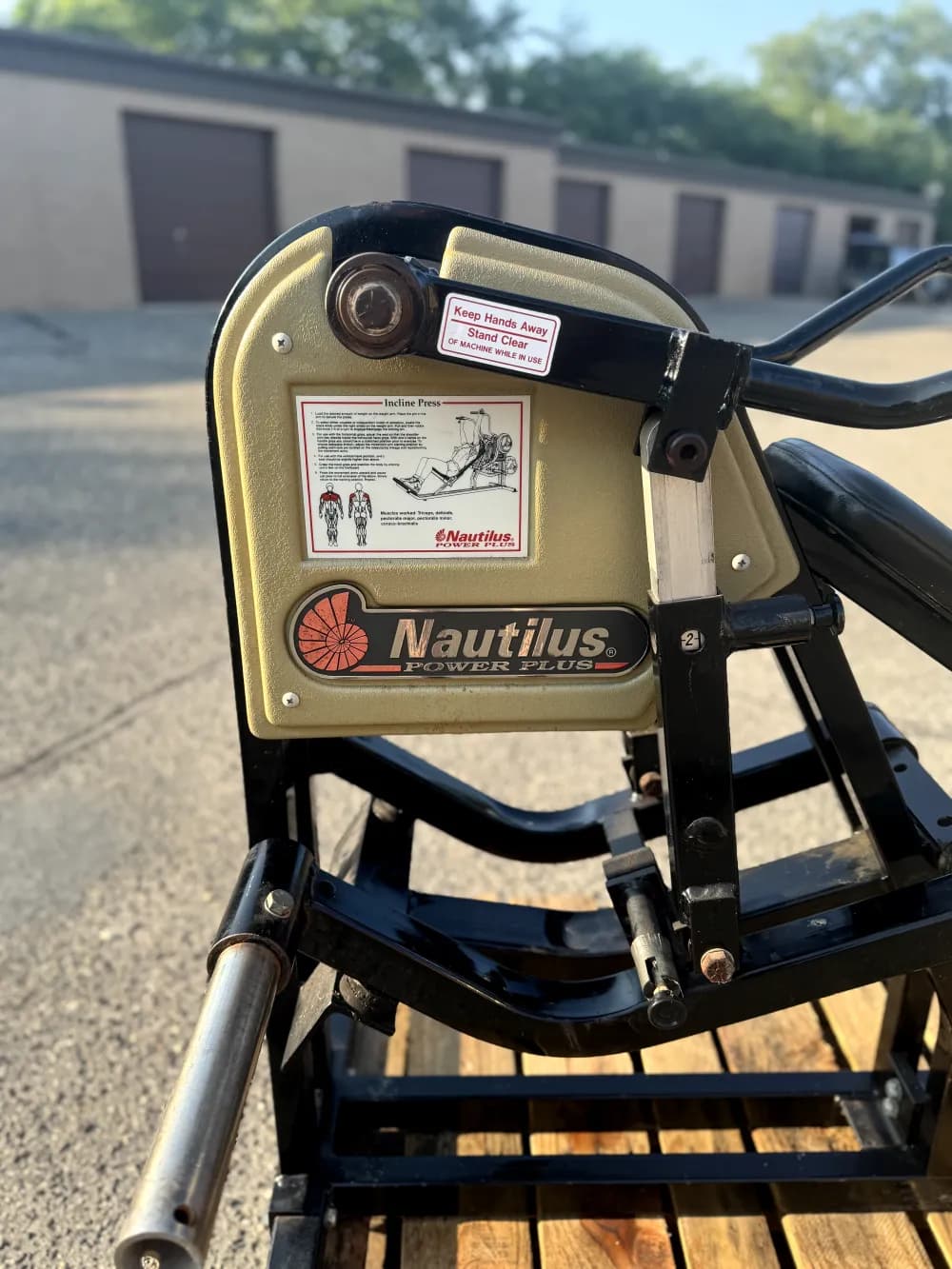 Nautilus Power Plus Incline Chest Press