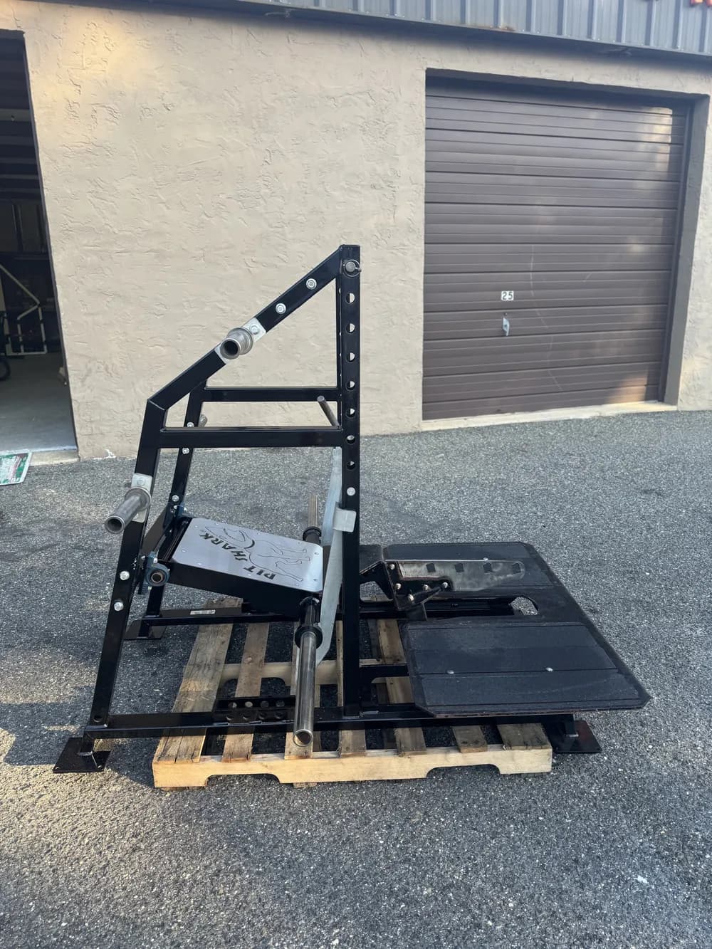 Pit Shark thumbnail 2