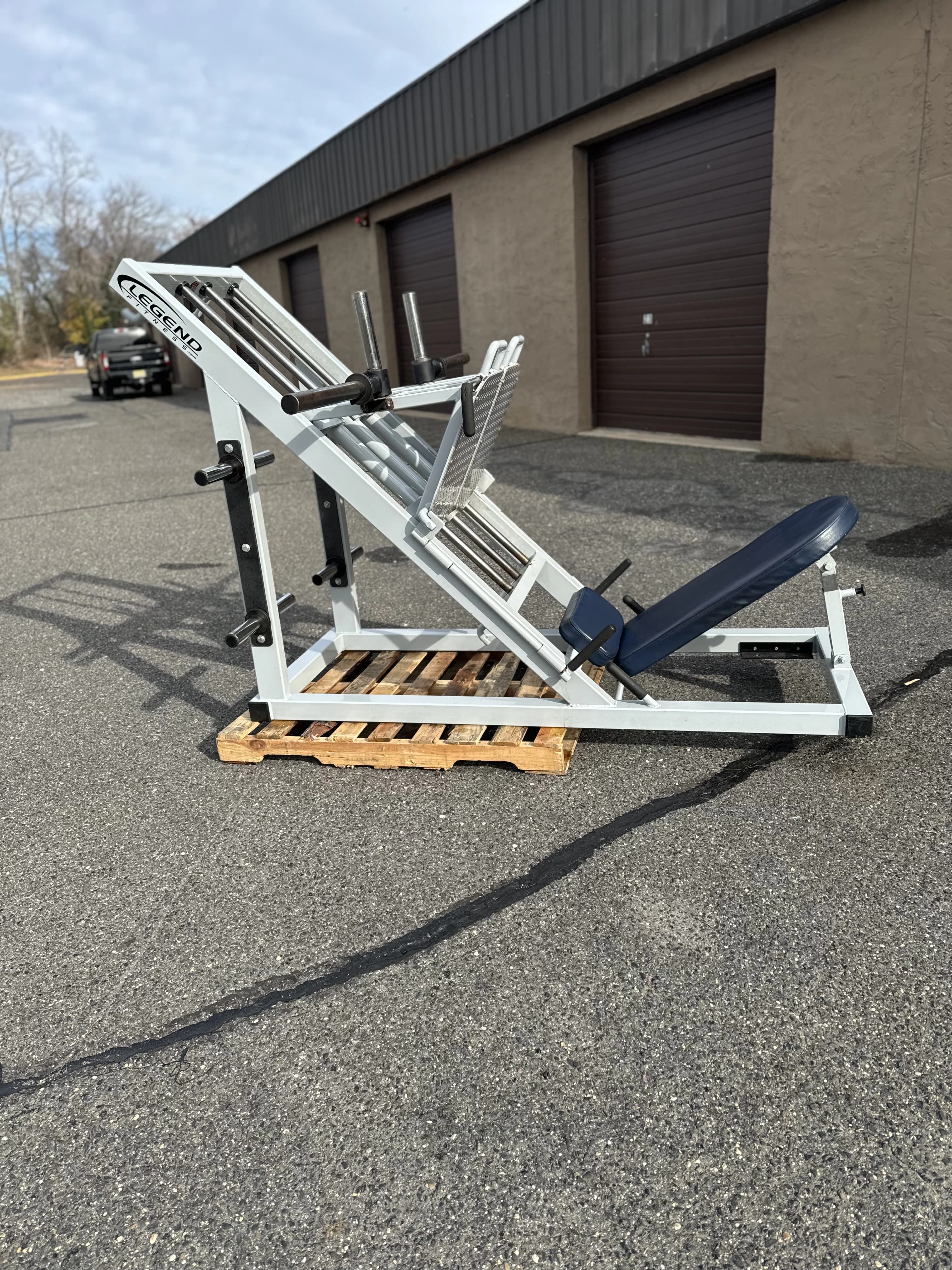 Legend Fitness Leg Press