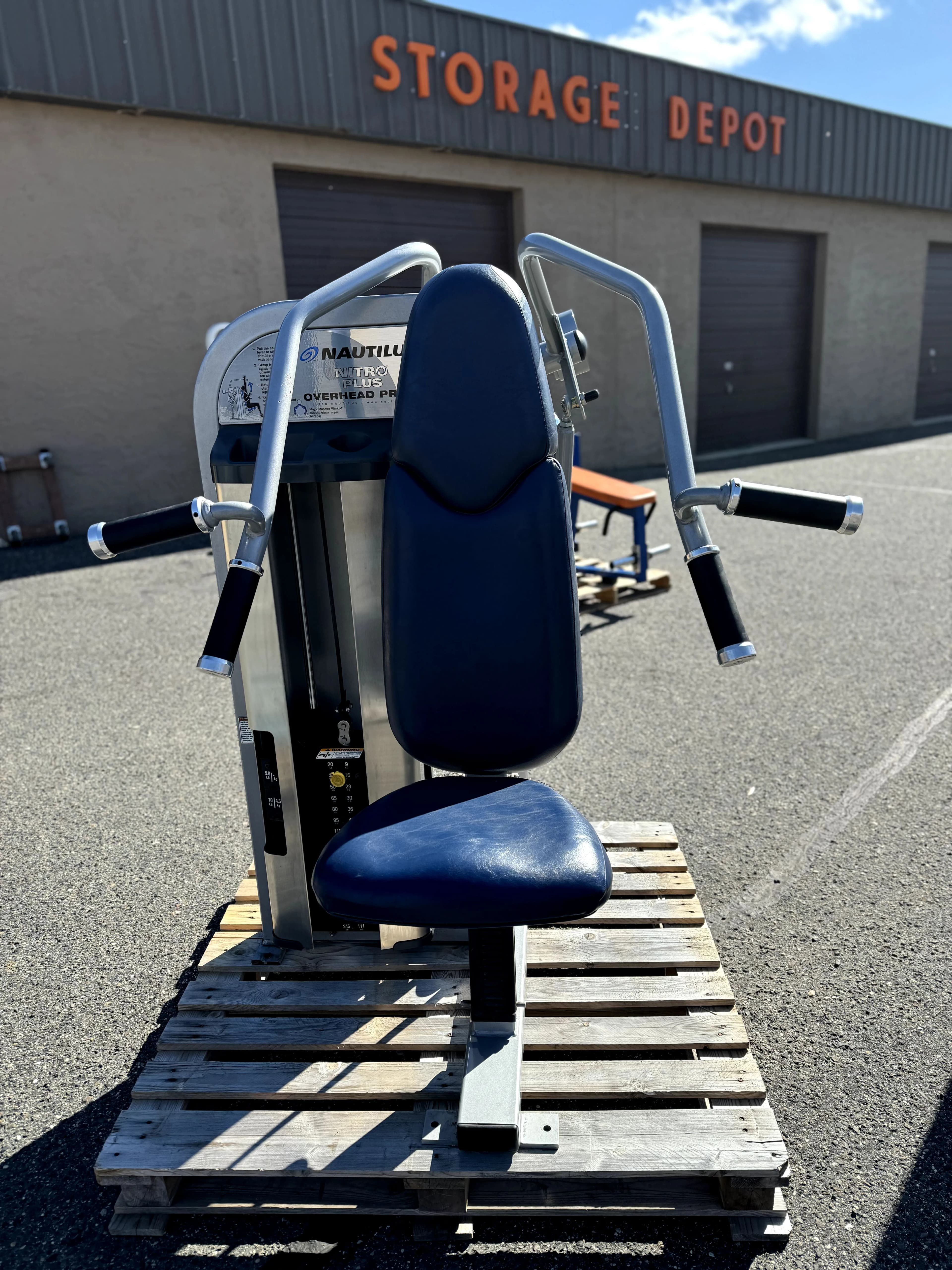 Nautilus Nitro Plus Shoulder Press
