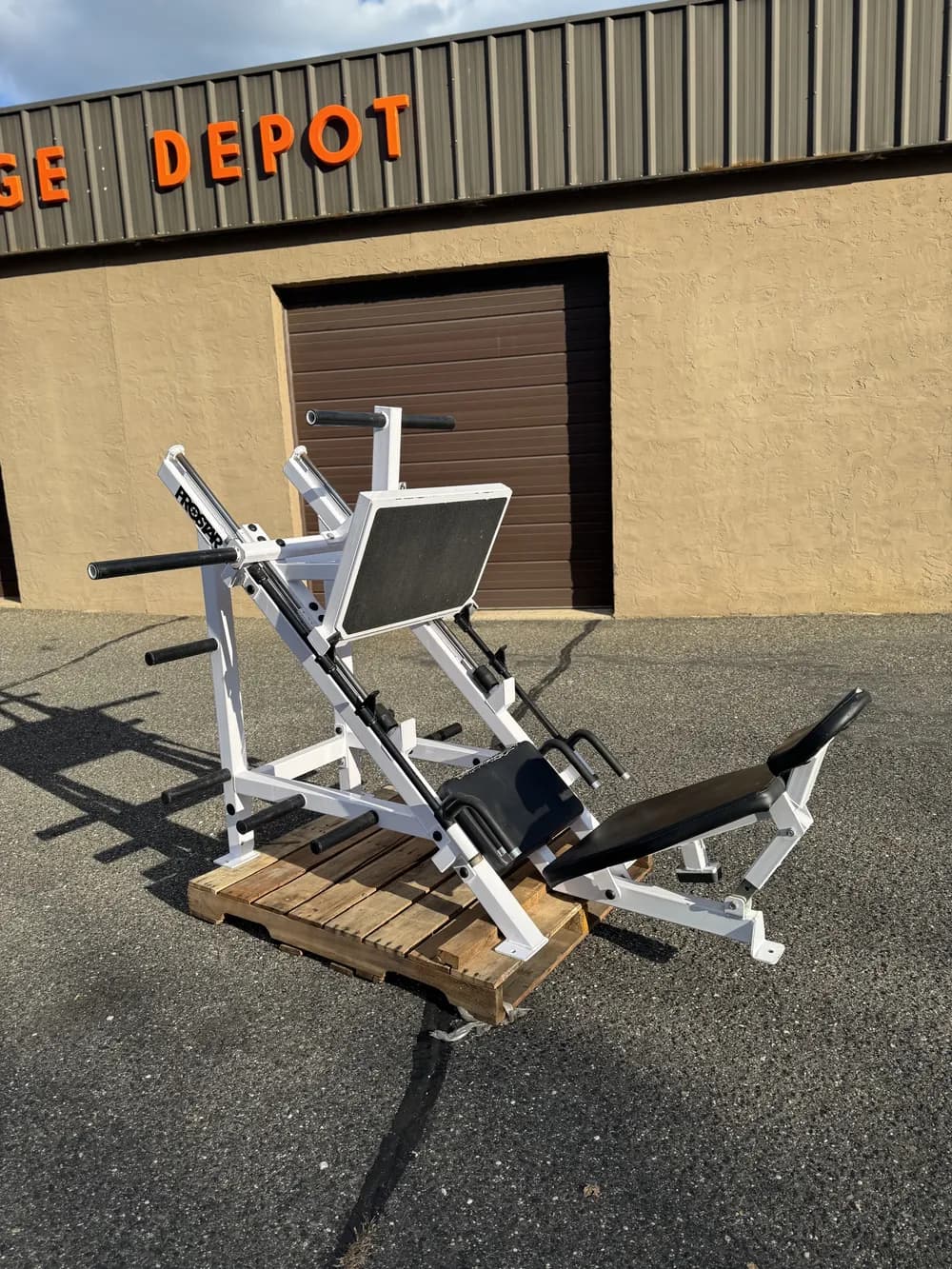 Pro Star Leg Press thumbnail 4