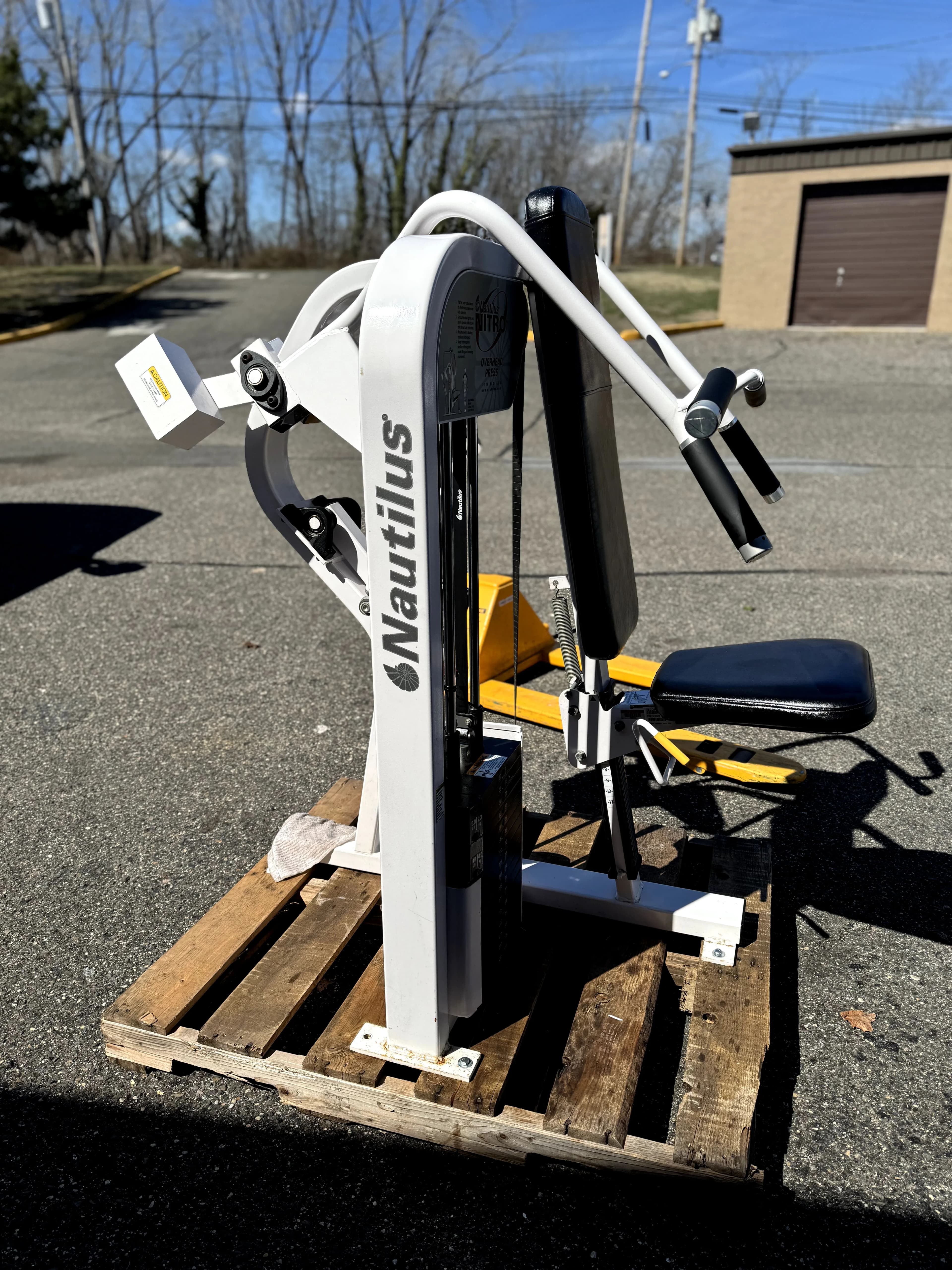 Nautilus Nitro Overhead Press thumbnail 2